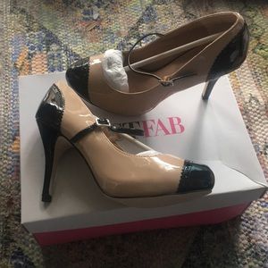 Brand new Justfab tan and black heels